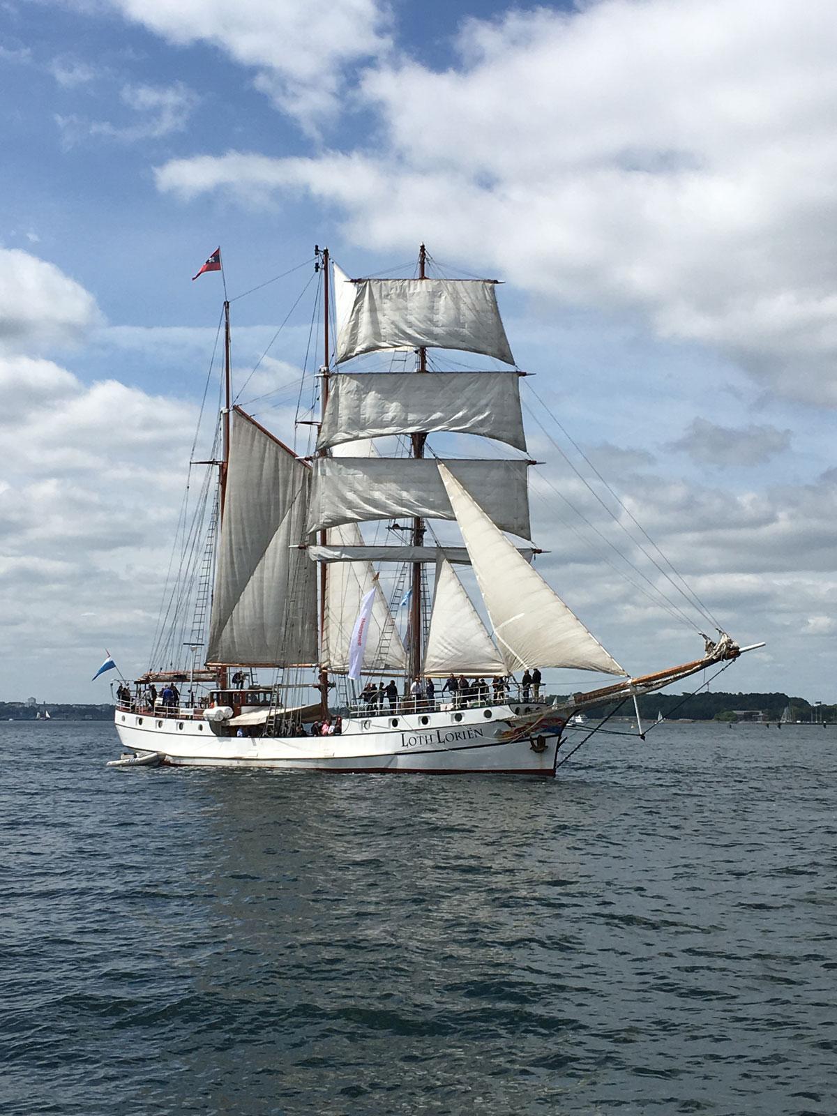 Großsegler Loth Loriën Van der Rest Sail Charter